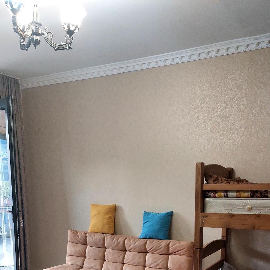 The White House Hotel Kazbegi Eksteriør billede
